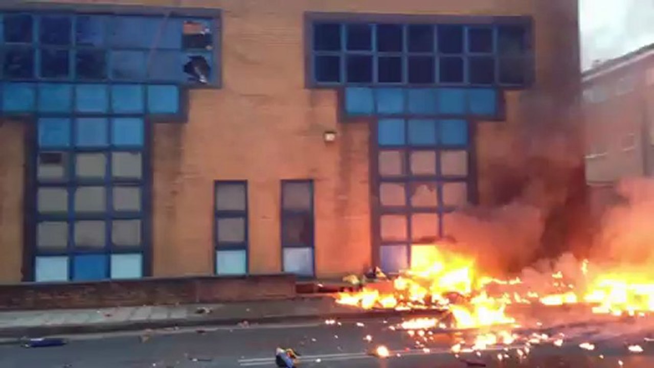 Crash helicoptère sur 500m en pleine rue - HD 720p