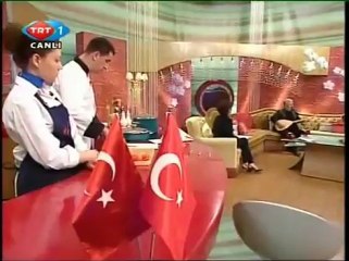 ESAT KABAKLI     -  Pencereden Kar & Vatan Bugün Bizden Razı Olacak