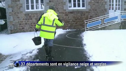 L'Ouest se réveille sous la neige