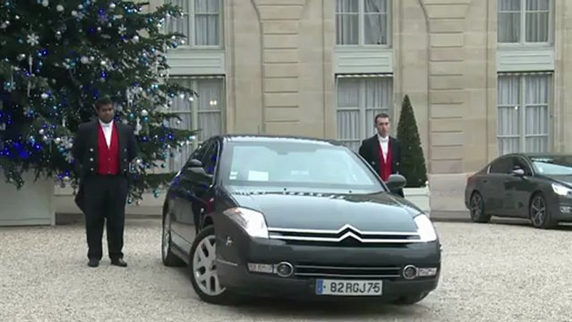 Premiê confirma morte de franceses na Argélia