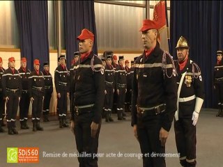 Deux médailles pour acte de courage et de dévouement