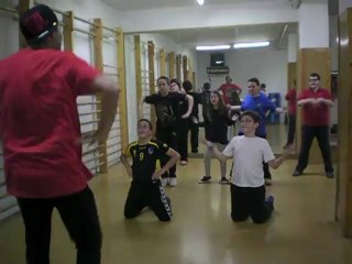 Ball MAGO DE OZ: Ven, quiero oír tu voz