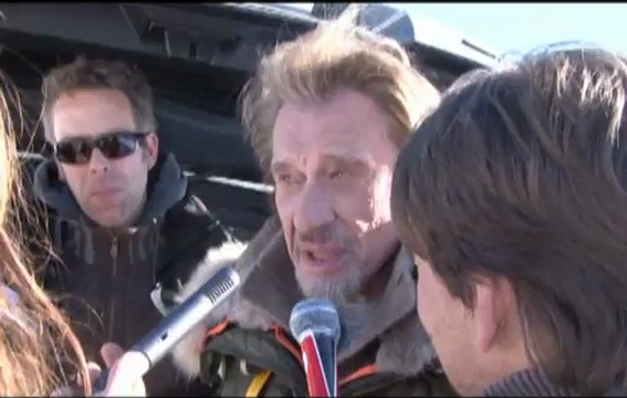 Johnny Hallyday en tournage à Praz sur Arly avec Claude Lelouch
