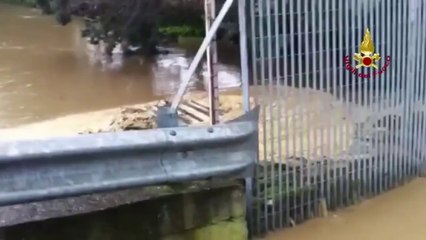 Sibari (CS) - Allagamento area scavi 02 (17.01.13)