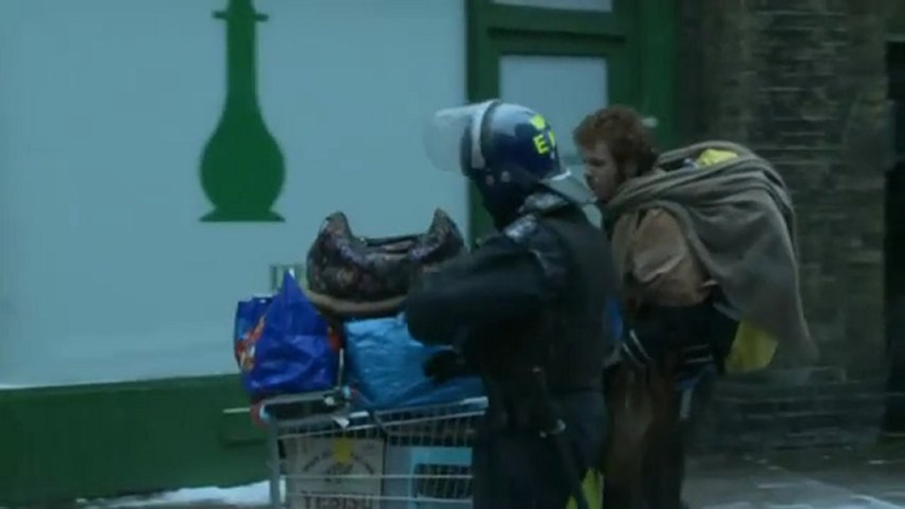 Des squatteurs expulsés dans le froid à Londres