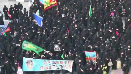 مسيرة يوم الأربعين في القطيف _ جانب من حضور الزينبيات