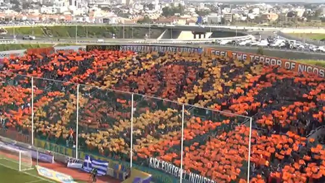 ΑΠΟΕΛ-Ομόνοια ΑΠΟΕΛ fans κορεό