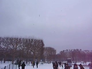 Le Champ de Mars sous la neige : 20 janvier 2013