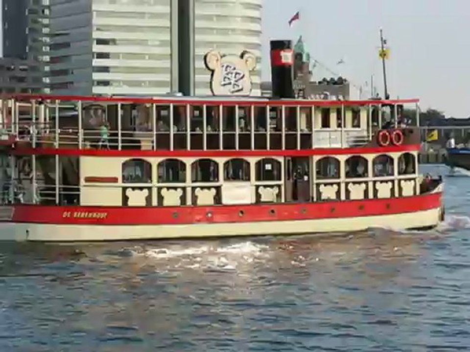Rotterdam, Pays Bas : bateau comme en Amérique