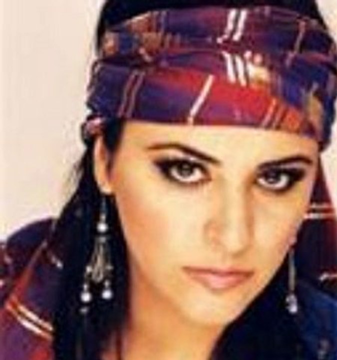 ZARA - DOSTUM DOSTUM