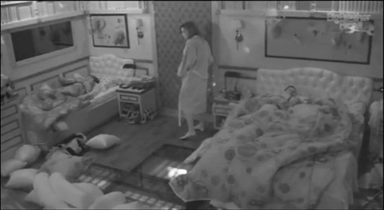 "Primeira vez que eu senti calor nesse quarto" 20/01 Entre carinhos e risadas.