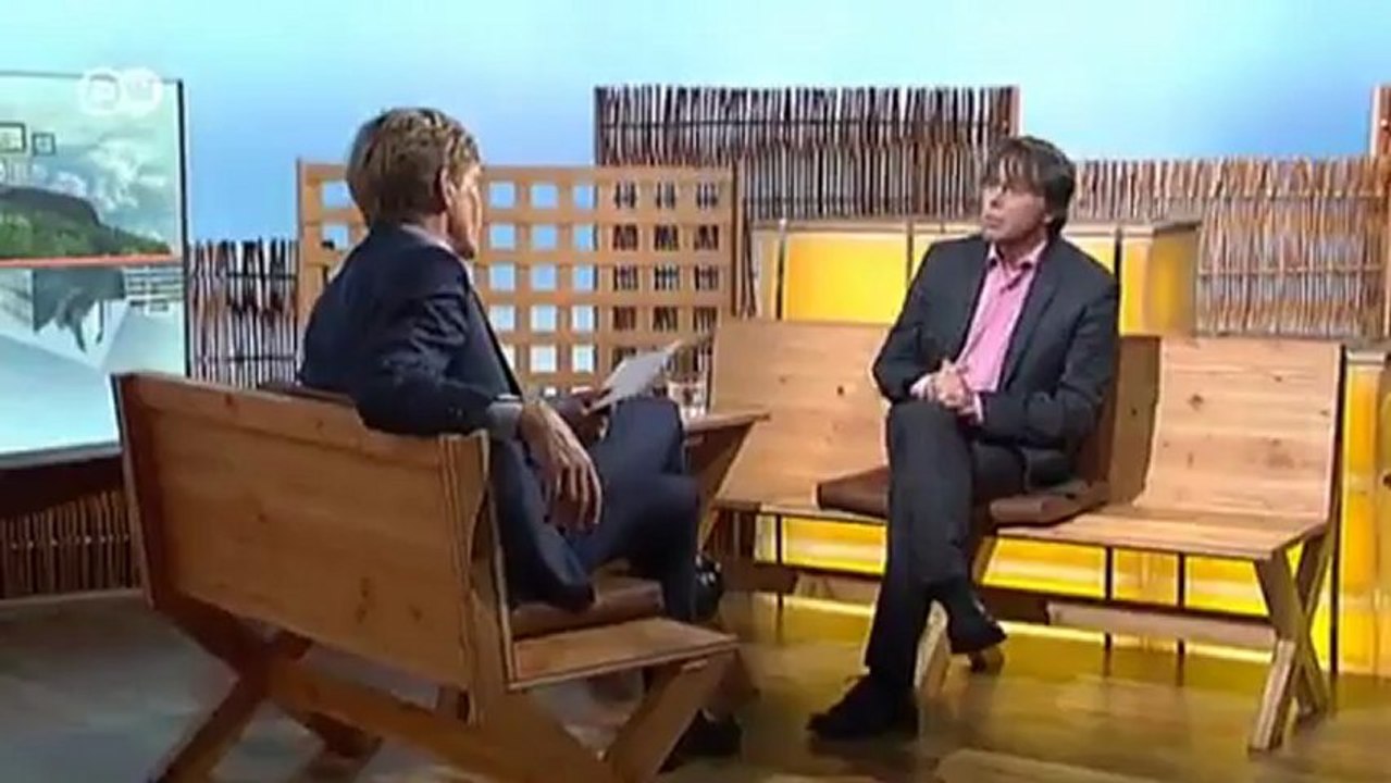 Gerd Dembowski, Fußball-Fanforscher | Typisch deutsch