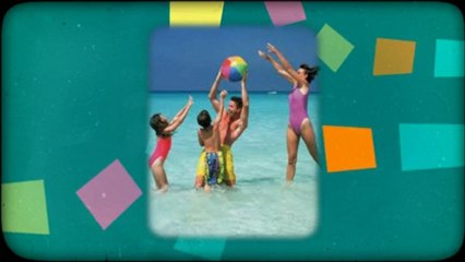 Get a view of the wonderful beach with the Beachfront accommodation! | (+61) 0 447 528 000