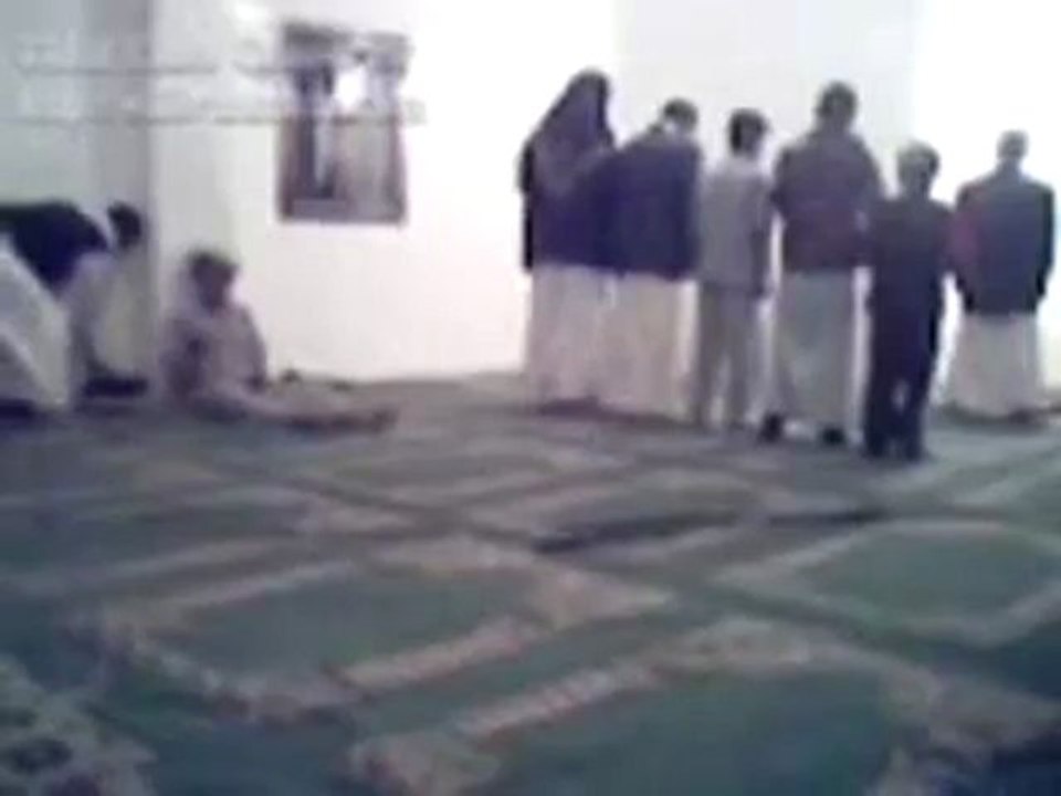 Funny Wahabi ruin prayer..astaghfirullah