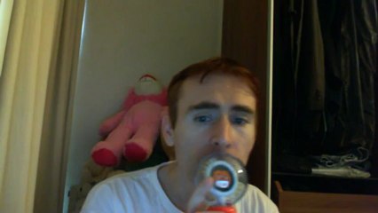 Wiwi égratigne "c'est à mon âge" de Rita Pavone