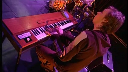 Entre Vues 2008  "A stomach is burning" - Mélanie de Biasio 5TET