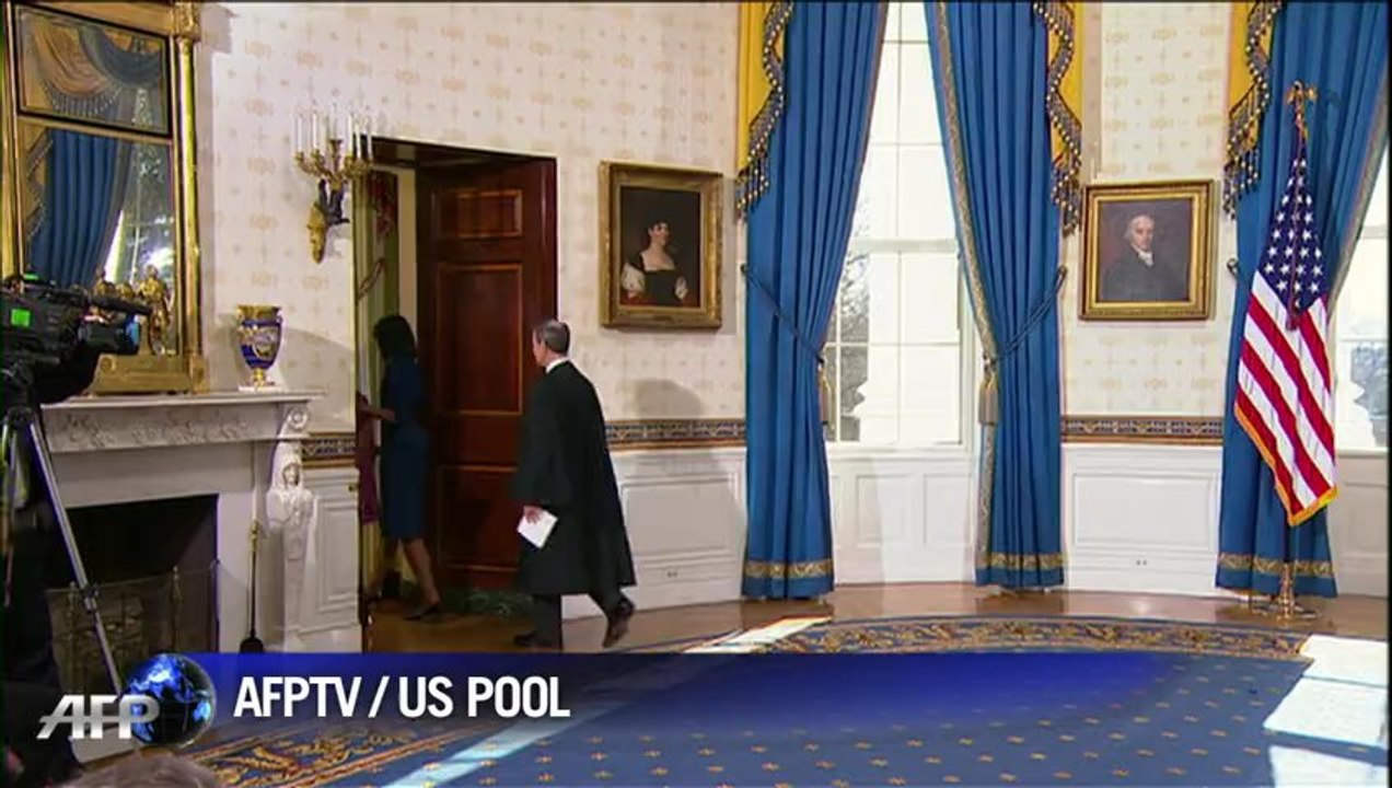 Before big day, a private swearing-in for Obama