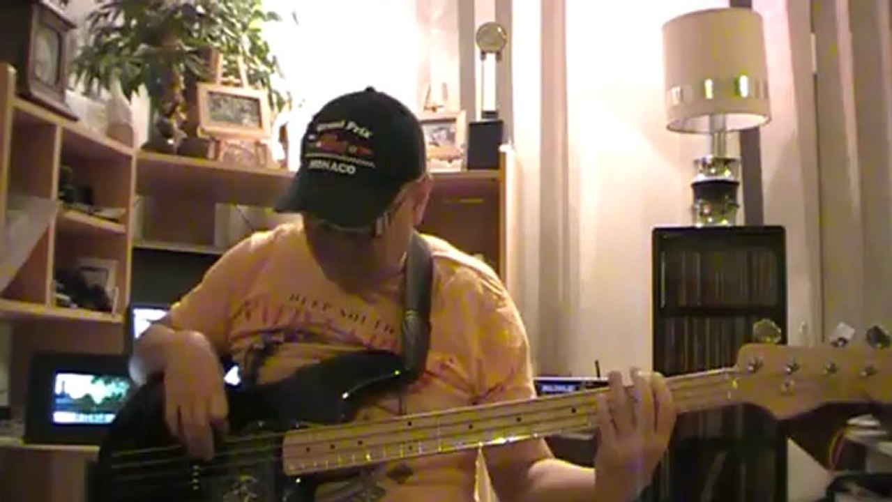 Earth Wind & Fire Thats the way of the world  basscover2 Bob Roha