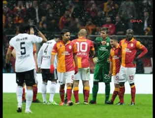 Tolga Özkalfa'ya Uçakta Taciz