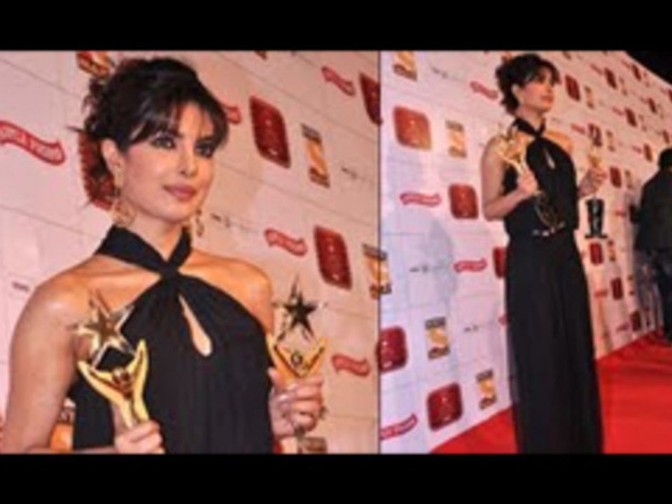 Stardust Awards 2013 - Priyanka Chopra Best Actress & Star Of Year
