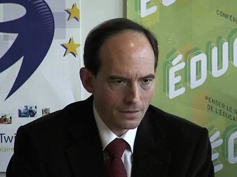 Diversité des langues et universalité - Frédéric LAUPIES