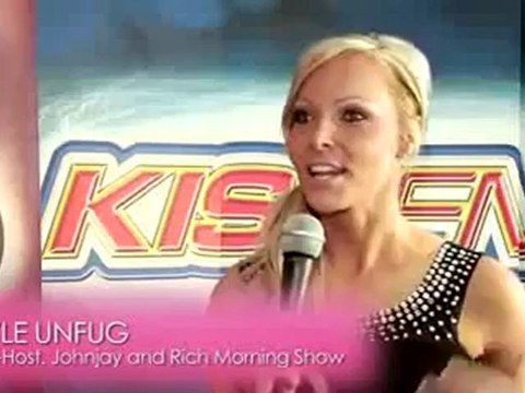 Phoenix Fashion Week Fashionably Pink 2011 Intro 31 12 2012 asyadizi.com