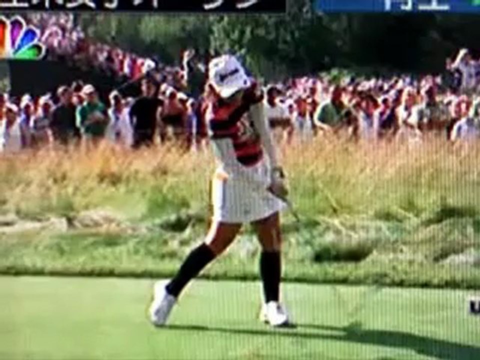 横峯さくらスイング！スイング！スイング～♪