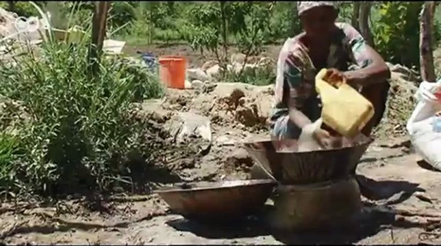 Raub statt Reichtum - Goldwäscher in Tansania | Global 3000