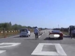 Smart vs Ferrari