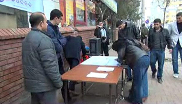 SİVEREK'TE BAŞÖRTÜSÜNE ÖZGÜRLÜK İÇİN İMZA KAMPANYASI