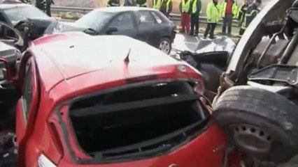 Greek motorway brought to halt in 28-car pile-up