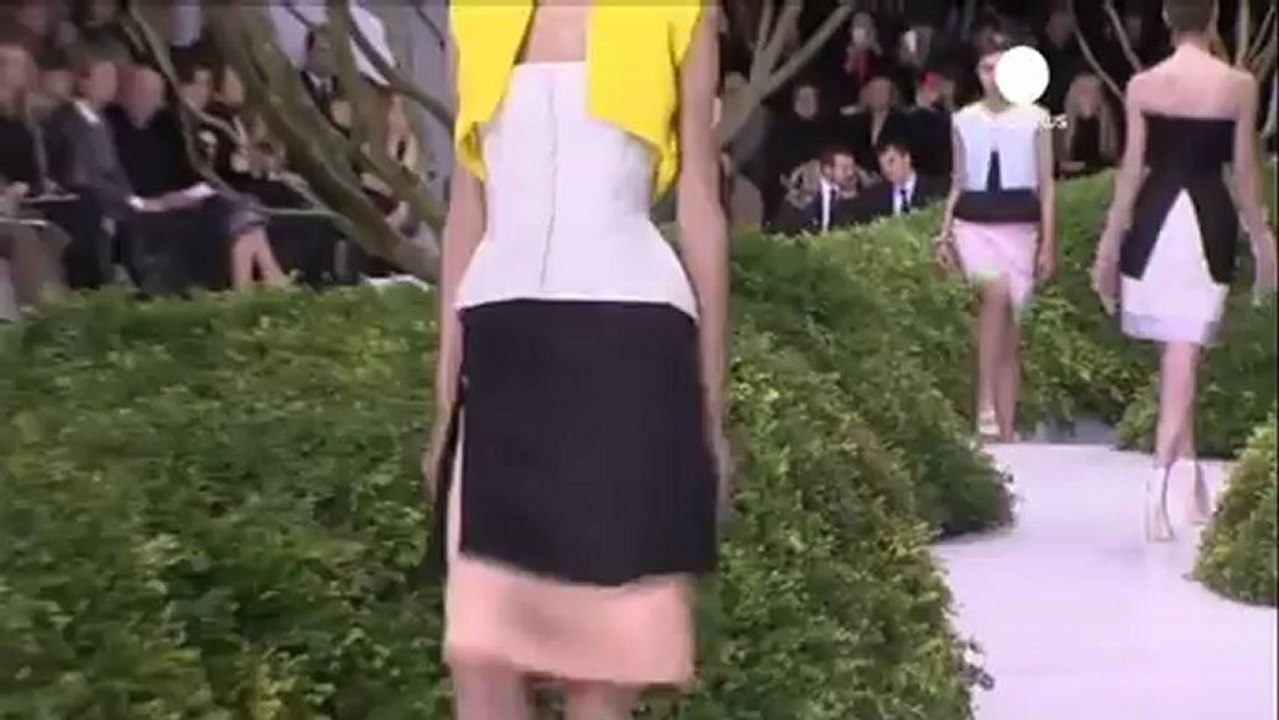 Van Herpen electrifies