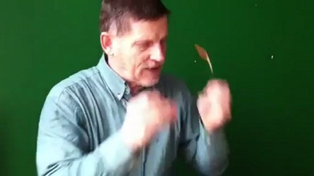 Michel Collon - La France au Mali - Repérer les Médiamensonges 1sur2