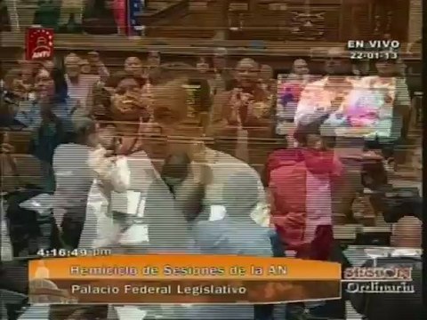 Ismael García denuncia que Julio Borges fue agredido por un diputado del Psuv