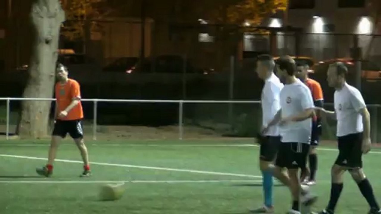 VJ J12: Minipop Pub 2-3 Pechos Palomo F.C.