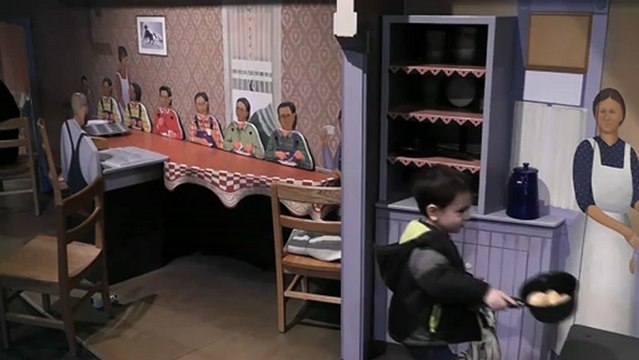 Step into Art at Stepping Stones Museum