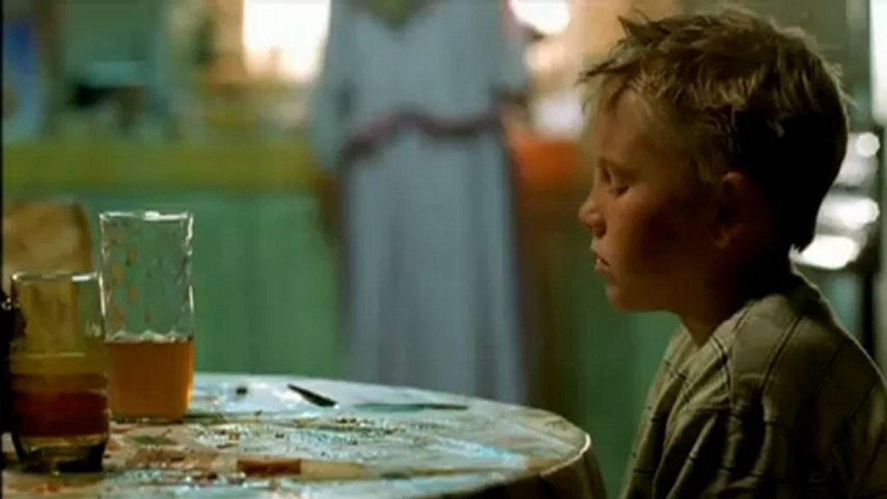 Eminem - Cleaning Out My Closet Music video HD