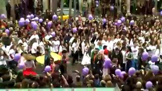 Flashmob Grease (19 de Enero de 2013 - Teatro Coliseum de Barcelona)