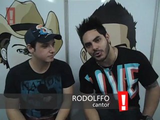 A dupla Israel e Rodolffo deseja um ótimo Ano Novo a todos