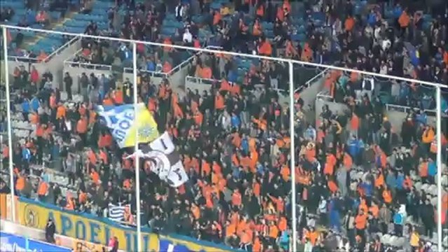 ΑΠΟΕΛ-ΑΕΛ-φίλαθλοι ΑΠΟΕΛ (1)