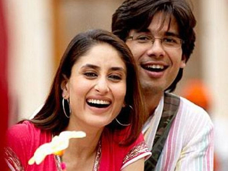 Shahid Kareena Goes Missing