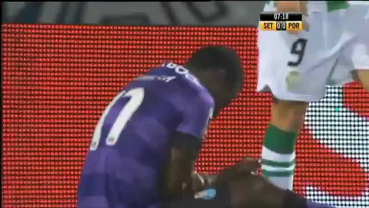 Jackson Martinez & Porto schießen 9 Mann ab