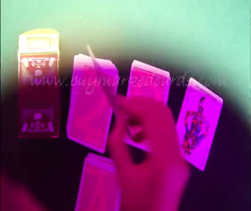 MAGIC-POKER-CARDS--Copag Texas Hold'em--Magic-trick