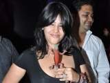 Hot Ekta kapoor Learn a Kissing Spree