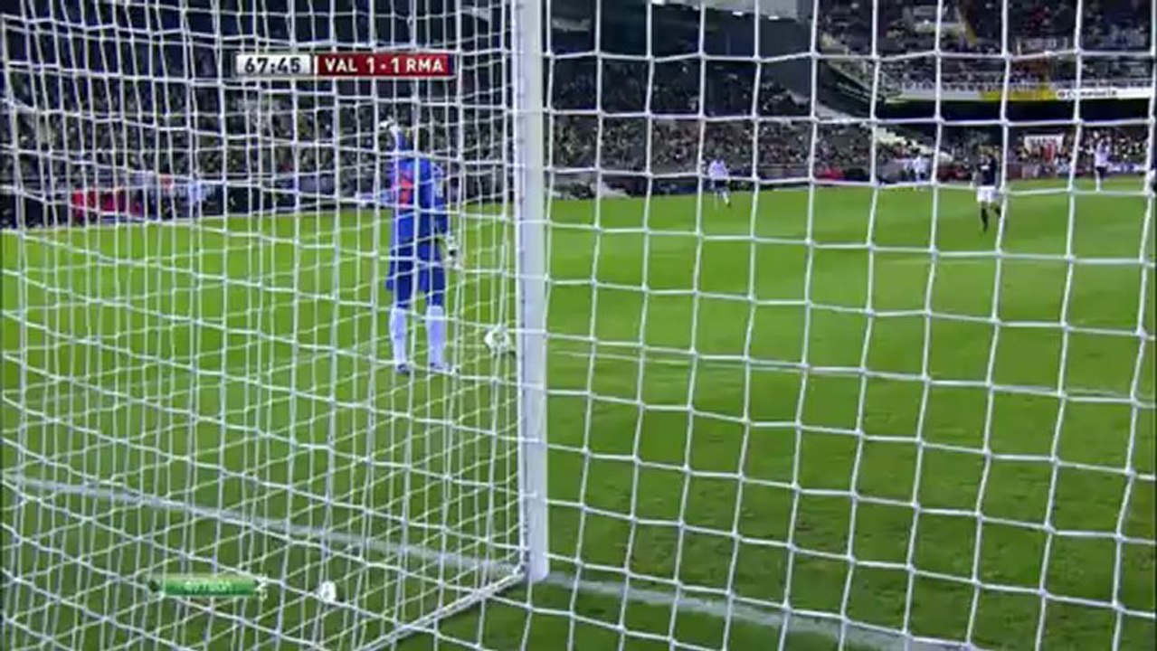 Футбол. Кубок Испании 2012-2013. Четвертьфинал. Ответный матч. Валенсия-Реал(Мадрид). 2 тайм (23.01.2013)