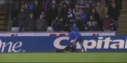 Eden Hazard frappe un ramasseur de balles !