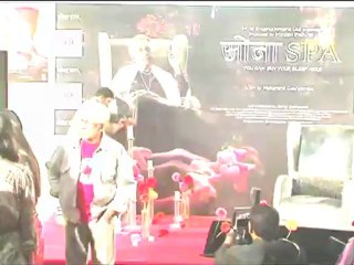 I dont try to be different Naseeruddin