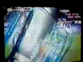 هازارد لاعب تشيلسى يضرب احد جامعى الكرات ويحصل على الكارت الاحمر