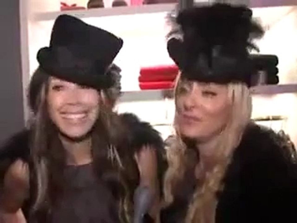 Juicy Couture Store Opening Gela Nash Taylor and Pamela Skaist Levy, Designers 31 12 2012 -  www.asyadizi.com