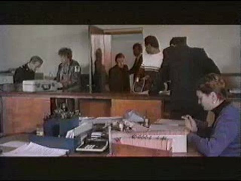 la Gaffeur:Claude GENSAC, Denise GREY, Jean LEFEBVRE, Jean ROUCAS , Jean-Claude Poirot de Serge Penard